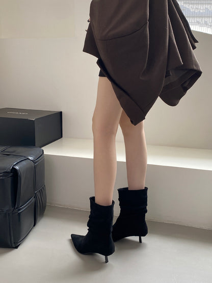 Elegante stilettostøvler i skind med frynser