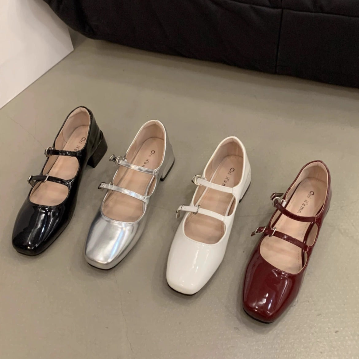 Elegante sko i PU med firkantet hæl og firkantet tå