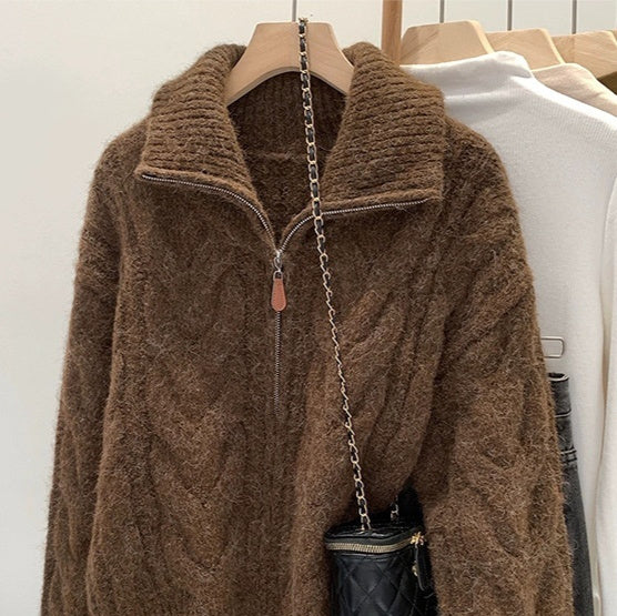 Tyk cardigan med 3D-felstof og lynlås i elegant pendlerstil